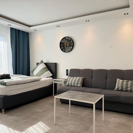 Aparts House - Balkon-Wifi-Kitchen เอสเซน ภายนอก รูปภาพ