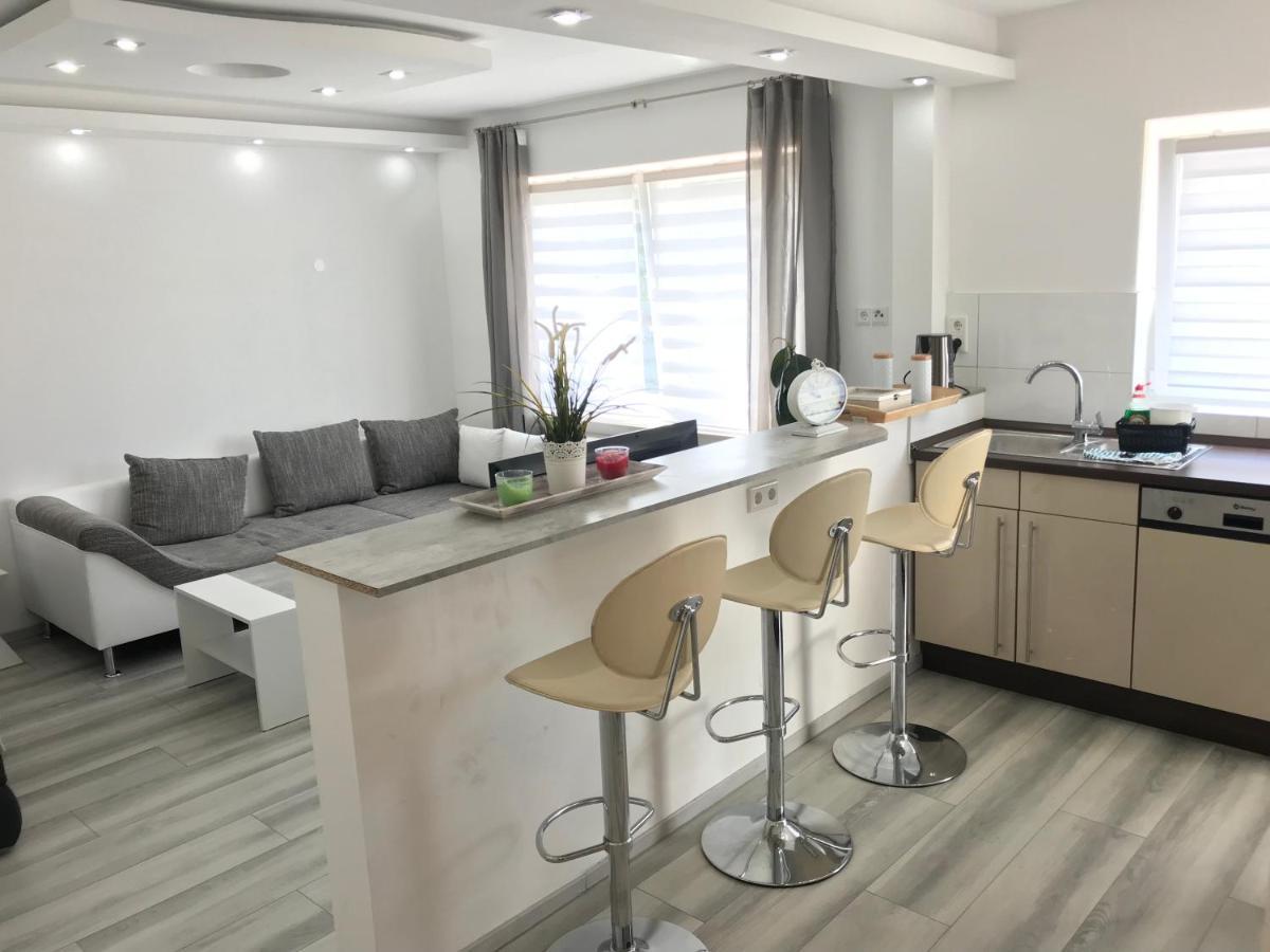 Aparts House - Balkon-Wifi-Kitchen เอสเซน ภายนอก รูปภาพ