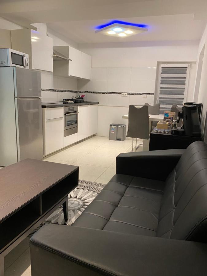 Aparts House - Balkon-Wifi-Kitchen เอสเซน ภายนอก รูปภาพ