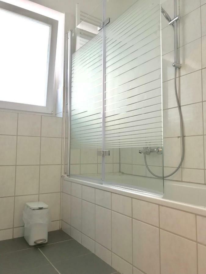 Aparts House - Balkon-Wifi-Kitchen เอสเซน ภายนอก รูปภาพ